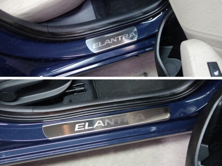 Hyundai Elantra 2016--Накладки на пороги (лист зеркальный надпись Elantra)
